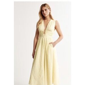 Abercrombie & Fitch Yellow Sleeveless Dress  (M)